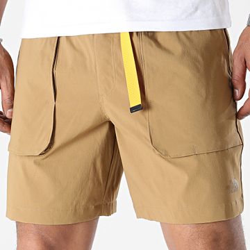 The North Face - A81WZ Pantalón corto de jogging camel clase V