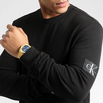 Calvin Klein - Sudadera Monogram Badge Waffle Crewneck 3485 Negro