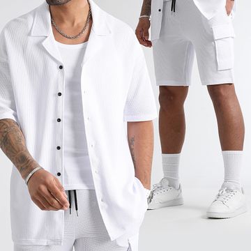 LBO - Conjunto Waffle 3280 de camisa blanca oversize de manga corta y pantalón corto cargo texturizado