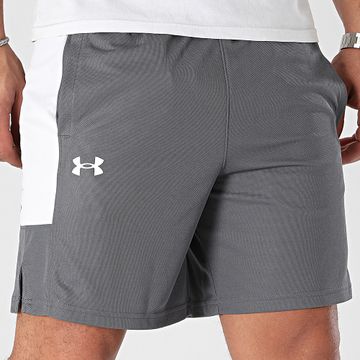 Under Armour - Pantalón Corto 1383389 Gris Blanco