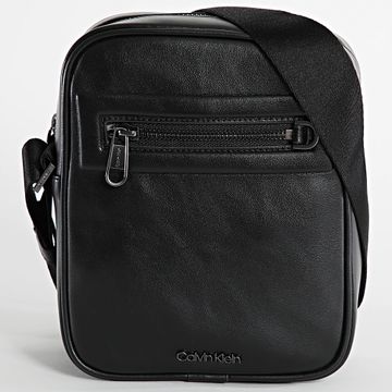 Calvin Klein - Bolsa Elevated Reporter 1190 Negra
