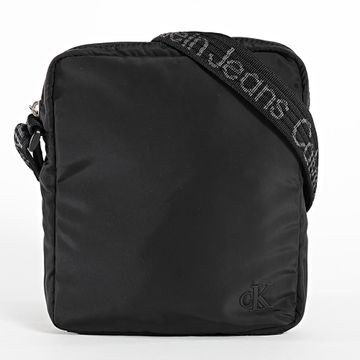 Calvin Klein - Bolsa Ultraligera Reporter 18 1780 Negra