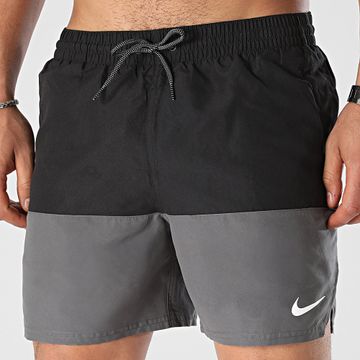 Nike - Bermudas Nessb 451 Negro Carbón Gris
