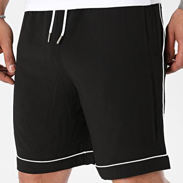 Urban Classics - Bowling Jogging Shorts TB6295 Negro