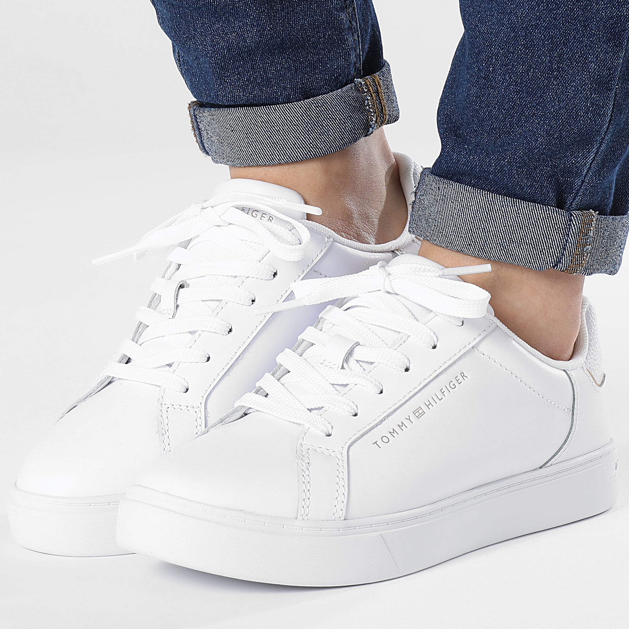 Tommy Hilfiger - Zapatillas Essential Court 8000 Blanco Mujer