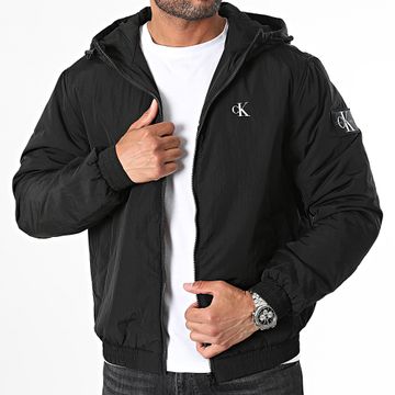 Calvin Klein - 5596 Chaqueta negra con capucha y cremallera