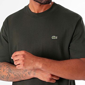 Lacoste - Camiseta Classic Fit Logo Cocodrilo Bordado Verde Caqui Oscuro
