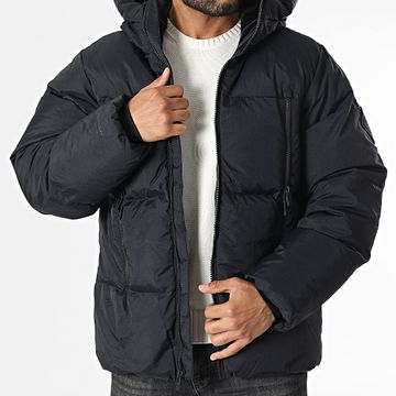 Under Armour - Chaqueta de pluma Limitless 138641 Negro