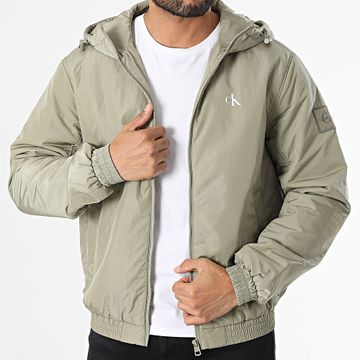 Calvin Klein - Chaqueta con capucha y cremallera verde caqui claro 5596