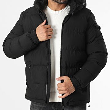 KZR - Chaqueta negra con capucha