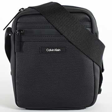 Calvin Klein - Bolsa Essential Reporter 2811 Negra