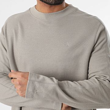 Calvin Klein - Camiseta de manga larga 6751 Beige