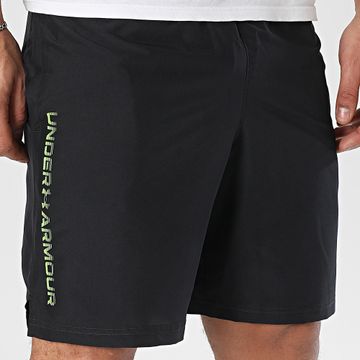 Under Armour - Pantalón Corto Tejido 1383356 Negro