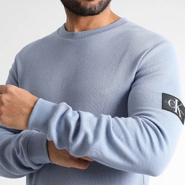 Calvin Klein - Sudadera Monogram Badge Waffle Crewneck 3485 Azul claro