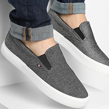 Tommy Hilfiger - Alpargatas Hi Vulc Low Slip On 5390 Negro