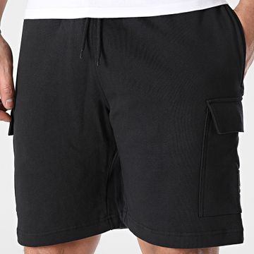 Timberland - Badge Cargo Shorts A2NMG Negro