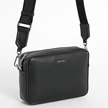 Calvin Klein - Bolso Mujer CK Must Small Camera Bag 3145 Negro