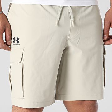 Under Armour - Pantalones cortos Vibe Woven Cargo 1386560 Beige