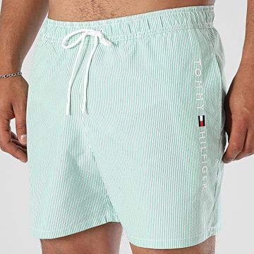 Tommy Hilfiger - Bañador Short Rayas Mediano Cordón 3265 Verde Blanco