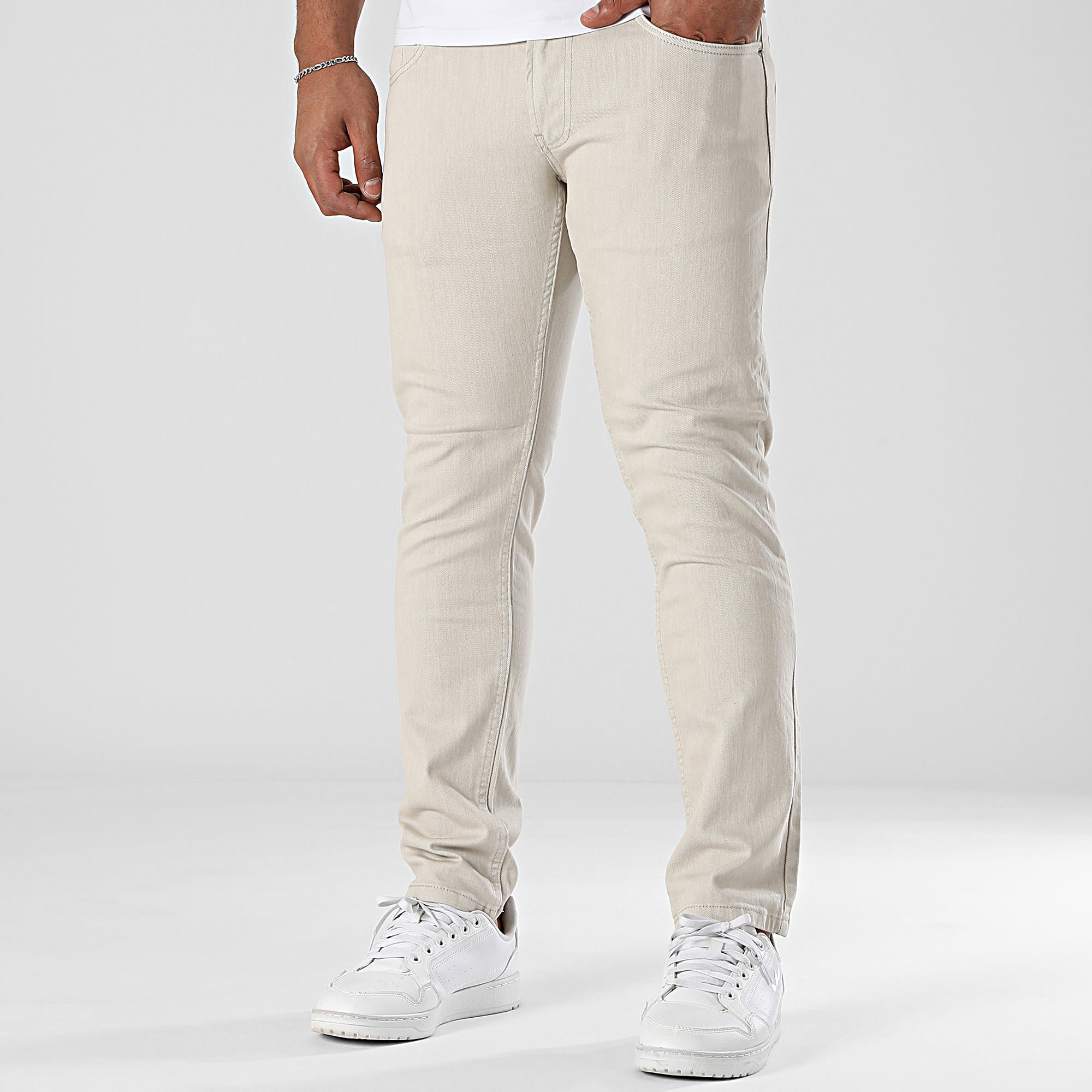 Classic Series - Vaqueros Regular Fit S66 Beige