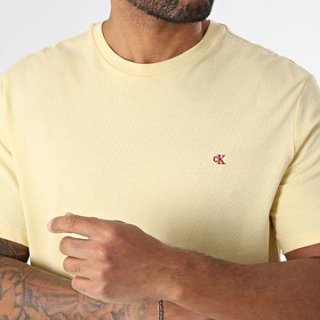 Calvin Klein - Camiseta LV040HM265 Amarillo