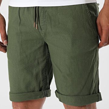 Geographical Norway - Chino Corto 799 Caqui Verde