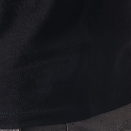 NASA - Camiseta Logo Gusano Iridiscente Negra