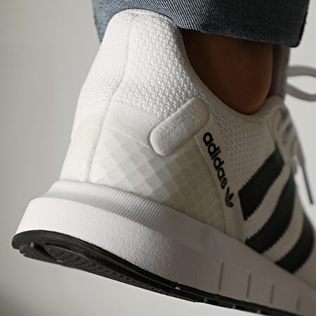 Adidas Originals - Baskets Swift Run RF FV5358 Cloud White Core Black