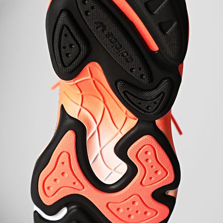 Adidas Originals - Baskets Haiwee EF4444 Coral Core Black Cloud White