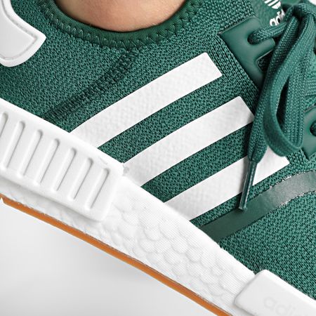 Adidas Performance - Baskets NMD R1 FX6788 Collegiate Green Cloud White Gum