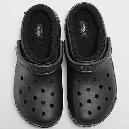 Crocs - Zuecos con forro clásico negro