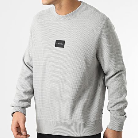 Calvin Klein - Sudadera con cuello redondo de rejilla texturizada 8055 Gris