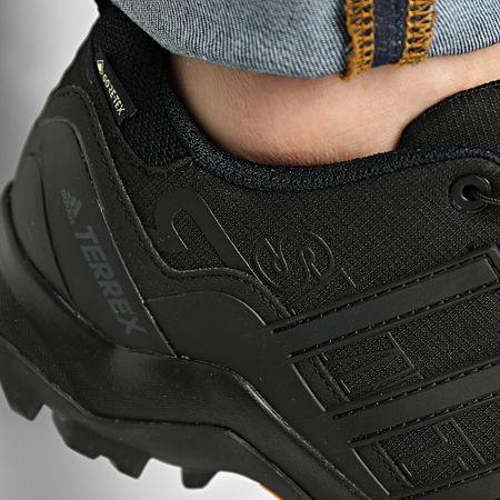 Adidas Performance - Zapatilla Terrex Swift R2 GTX CM7492 Núcleo Negro