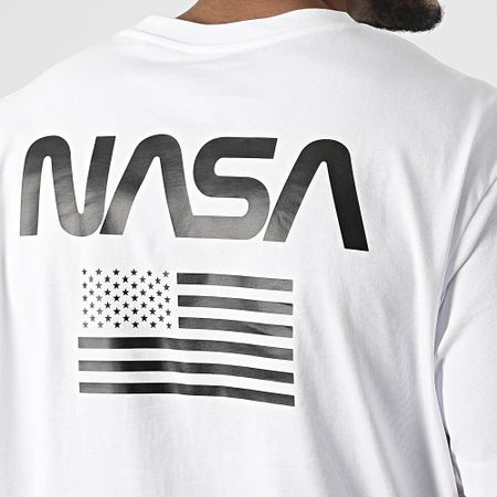 NASA - Camiseta extragrande con bandera grande blanca