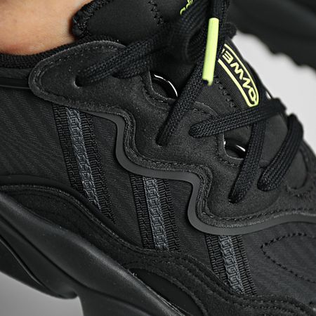 Adidas Originals - Ozweego Real Madrid HP7802 Core Negro Carbono Pulso Cal Zapatillas de deporte