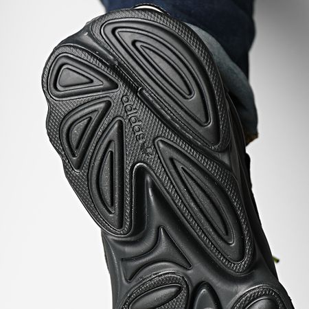 Adidas Originals - Ozweego Real Madrid HP7802 Core Negro Carbono Pulso Cal Zapatillas de deporte