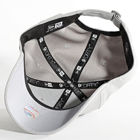 New Era - Diamond Era Essential New York Yankees Gorra 9Forty Gris