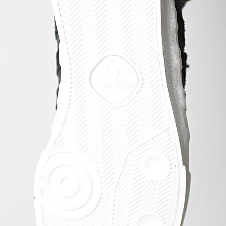 Adidas Originals - Zapatillas Seeley XT GX2075 Carbon Core Black Cloud White