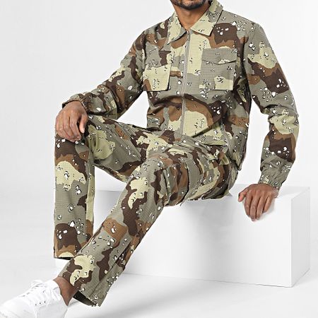 John H - Conjunto de chaqueta con cremallera y pantalón cargo de camuflaje verde caqui
