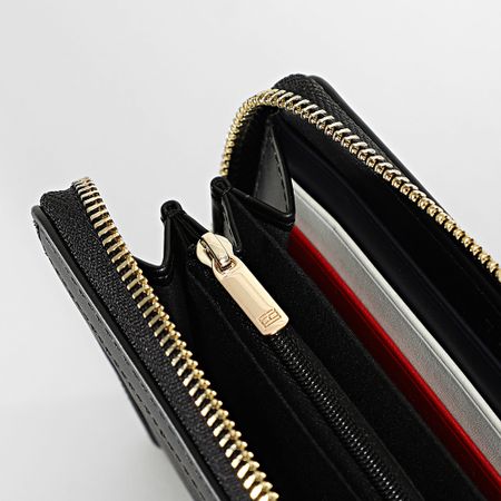Tommy Hilfiger - Billetero para mujer Essential 5749 Negro