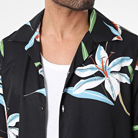 Classic Series - Camisa negra floral de manga corta