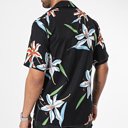 Classic Series - Camisa negra floral de manga corta