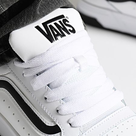 Vans - Hylane D1JYB21 Zapatillas Blanco Negro
