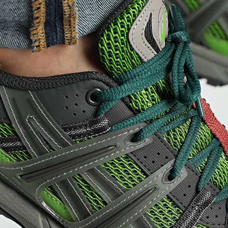 Asics - Baskets Gel Sonoma 15-50 1203A488 Verde Picante Gris Grafito