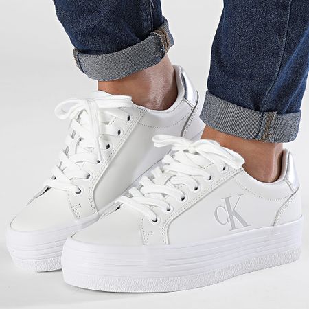 Calvin Klein - Zapatillas de mujer Bold Vulcan Flatform Laceup Leather 1688 Bright White Silver