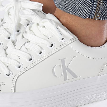 Calvin Klein - Zapatillas de mujer Bold Vulcan Flatform Laceup Leather 1688 Bright White Silver
