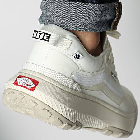 Vans - Crosspath CVUFS81 Marshmallow Mte Sneakers