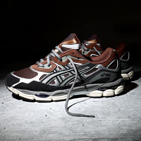 Asics - Baskets Gel Nyc 1203A383 Marrón rojizo Negro