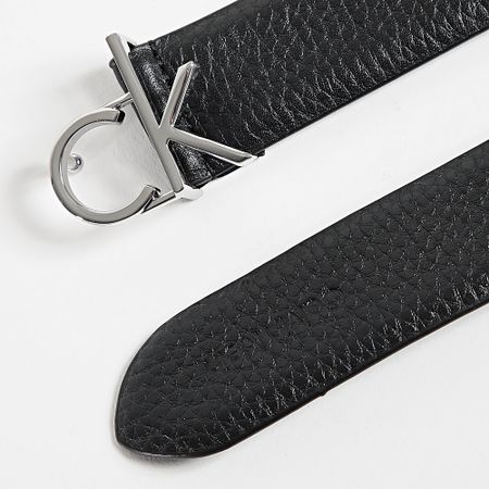 Calvin Klein - Cinturón de mujer Logo Buckle Blet 3.0 3073 Negro