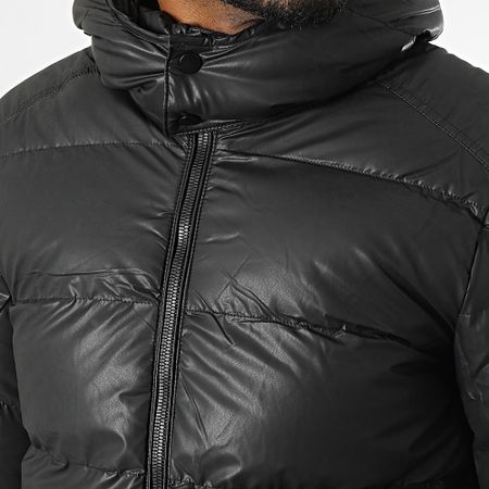 KZR - Chaqueta negra con capucha